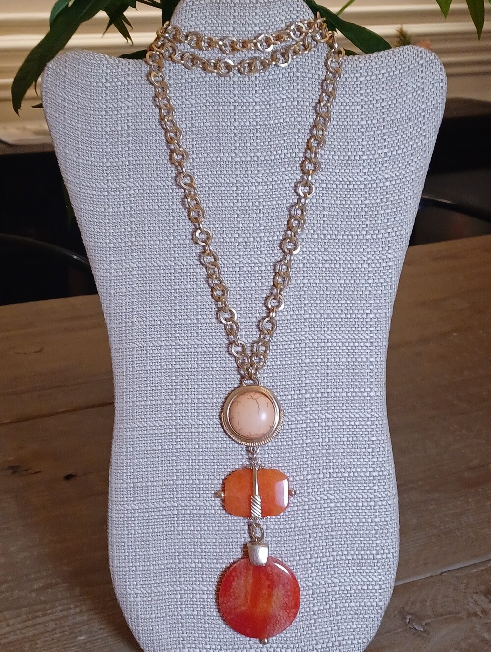 Chico's Long Y-Drop Orange Aventurine Necklace NWOT 💃🏻🧡✨️
